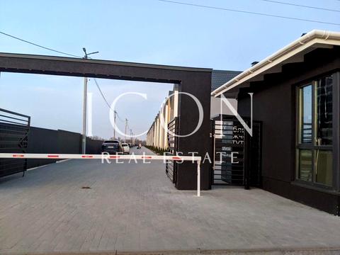 будинок за адресою Світанкова вул.