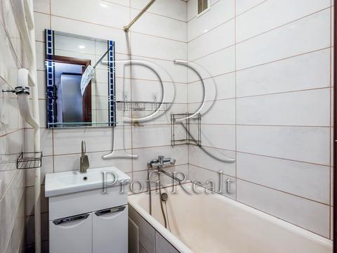 квартира за адресою Романа Шухевича просп. (Генерала Ватутіна), 26-В