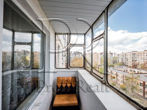 квартира за адресою Романа Шухевича просп. (Генерала Ватутіна), 26-В