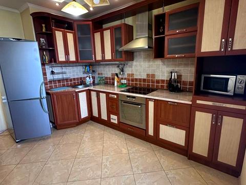 квартира за адресою Анни Ахматової вул., 35-А