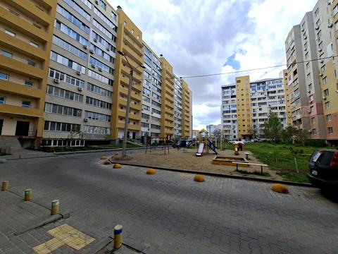 квартира за адресою Академіка Сахарова вул., 16