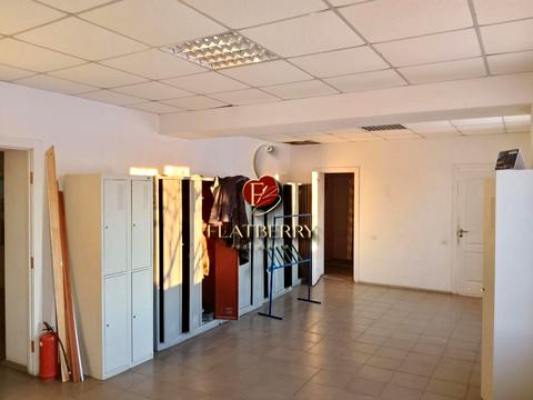 комерційна за адресою Лісова вул. (Пархоменка), 1
