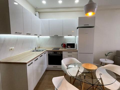 квартира за адресою Михайла Максимовича вул. (Онуфрія Трутенка), 28-Б