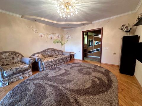 квартира за адресою Шота Руставелі вул., 13а