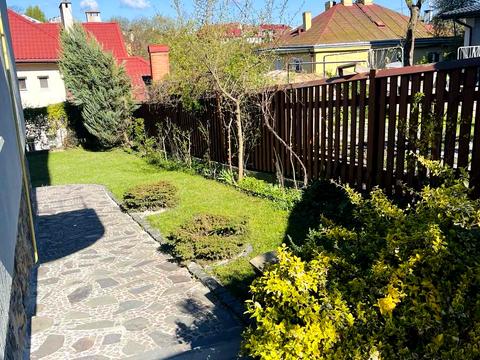 будинок за адресою Академіка Рудницького вул., 71