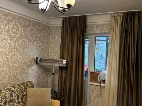 квартира за адресою Академіка Корольова вул., 10
