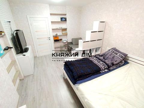 квартира за адресою Сім'ї Стешенків вул. (Тимофія Строкача), 9