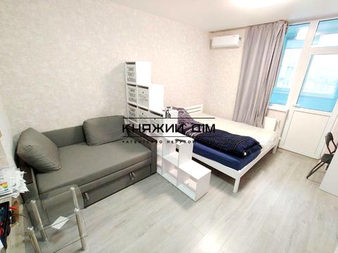 квартира за адресою Сім'ї Стешенків вул. (Тимофія Строкача), 9