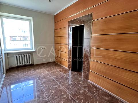 комерційна за адресою Амвросія Бучми бульв., 5/1