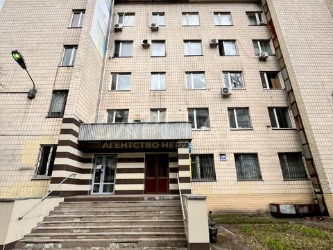 комерційна за адресою Амвросія Бучми бульв., 5/1