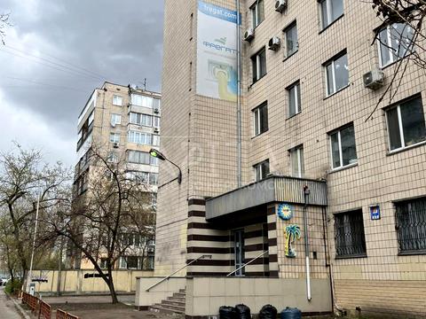 комерційна за адресою Амвросія Бучми бульв., 5/1