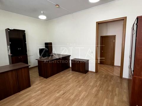 комерційна за адресою Амвросія Бучми бульв., 5/1