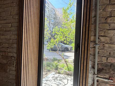 комерційна за адресою Галицька вул., 14