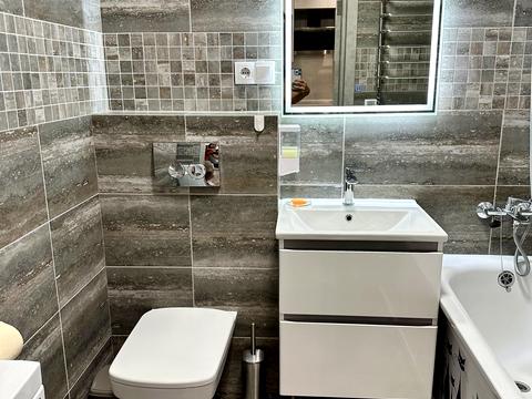 квартира за адресою Ревуцького вул., 40-Б