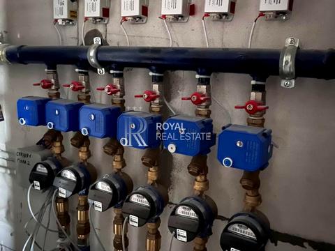 коммерческая по адресу Любомира Гузара просп. (Космонавта Комарова), 96