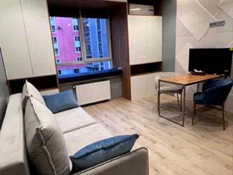 квартира за адресою Богдана Хмельницького вул., 10
