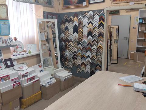 комерційна за адресою Івана Франка вул., 17