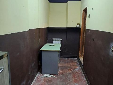комерційна за адресою Валова вул., 1