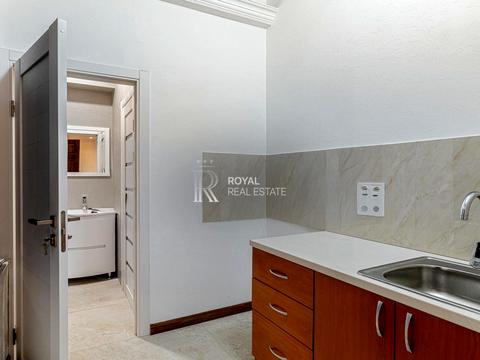 коммерческая по адресу Саксаганского ул., 85/23