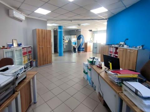 коммерческая по адресу Степана Бандеры просп., 42/2