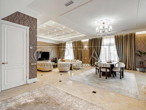 будинок за адресою с. Крюківщина, Молодіжна вул.