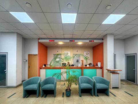 комерційна за адресою В'ячеслава Чорновола просп. (), 59