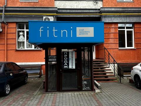 комерційна за адресою Пилипа Орлика вул., 4б