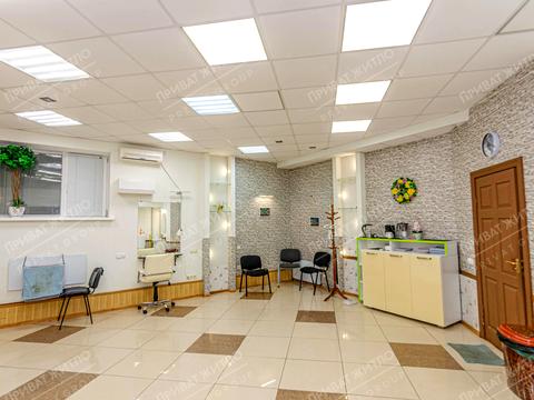 коммерческая по адресу Соборности ул. (Жовтнева), 61А