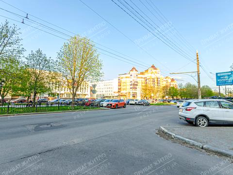 коммерческая по адресу Соборности ул. (Жовтнева), 61А