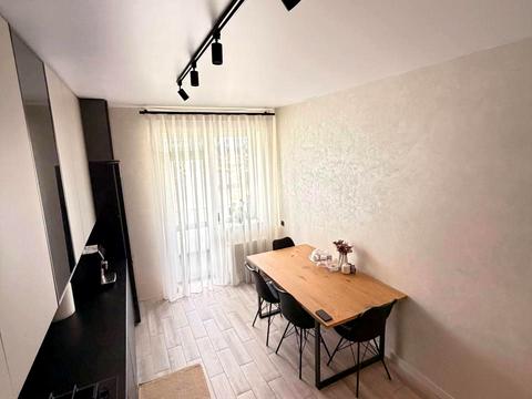 квартира за адресою Свободи вул., (Будинок)