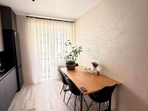 квартира за адресою Свободи вул., (Будинок)