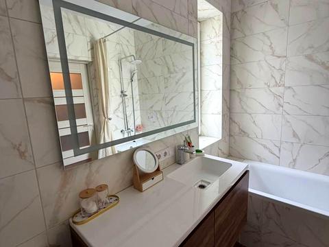 квартира за адресою Свободи вул., (Будинок)