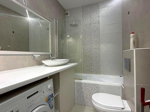 квартира за адресою Братська вул., 12