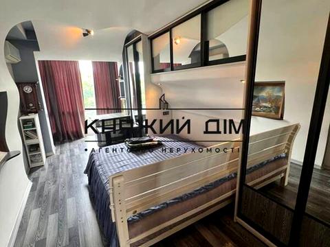 квартира по адресу Голосеевский просп. (40-летия Октября), 110