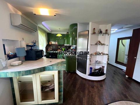 квартира по адресу Голосеевский просп. (40-летия Октября), 110