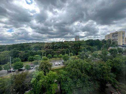 квартира по адресу Голосеевский просп. (40-летия Октября), 110