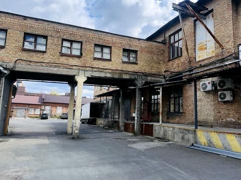 комерційна за адресою Академіка Книшова вул. (Амурська), 8