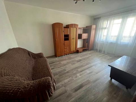 квартира за адресою Лариси Руденко вул., 21