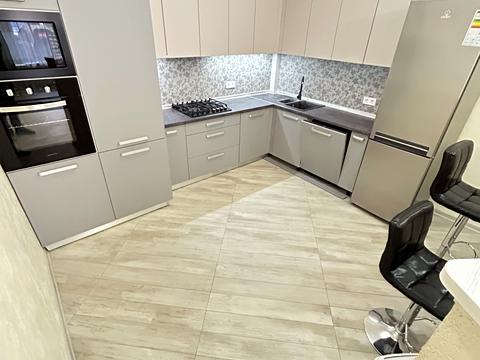 дом по адресу Просвещения ул., 4