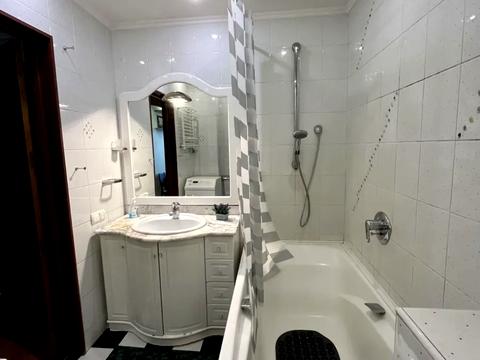 квартира за адресою Київ, Композитора Лятошинського вул., 8