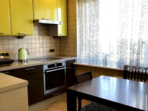 квартира за адресою Київ, Композитора Лятошинського вул., 8