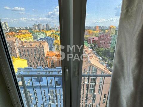 квартира за адресою Регенераторна вул., 4 к1