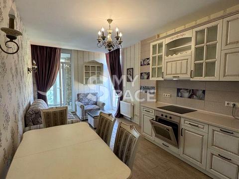 квартира за адресою Регенераторна вул., 4 к1