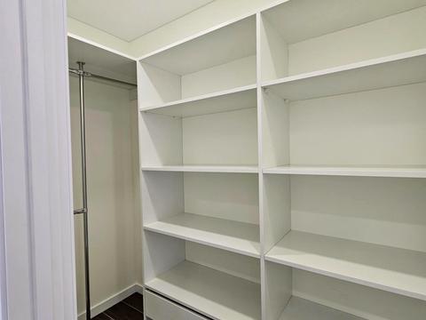 квартира за адресою Олега Мудрака вул. (Генерала Наумова), 1-Б