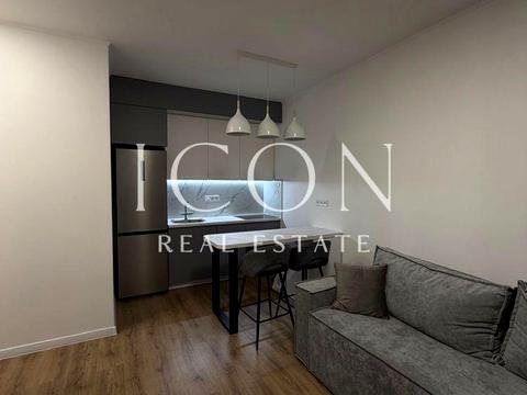 квартира за адресою Салютна вул., 2к6