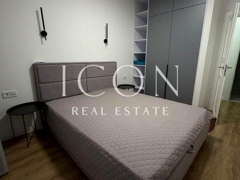 квартира за адресою Салютна вул., 2к6