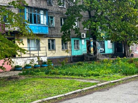 комерційна за адресою Володимира Черкасова вул., 11