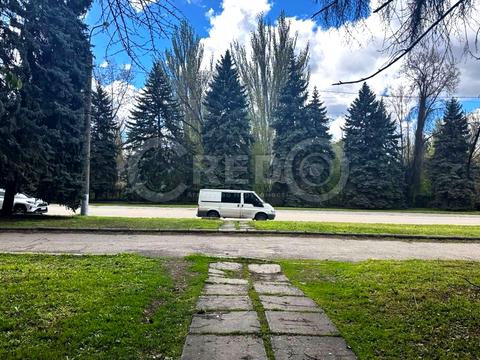 комерційна за адресою Володимира Черкасова вул., 11