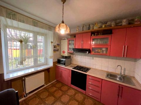 квартира за адресою Космонавтів просп., 72