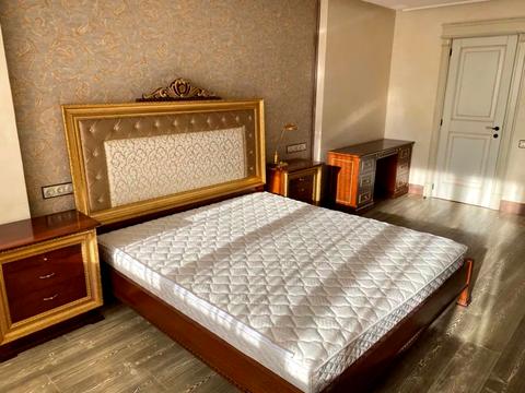 квартира за адресою Київ, В'ячеслава Чорновола вул., 20